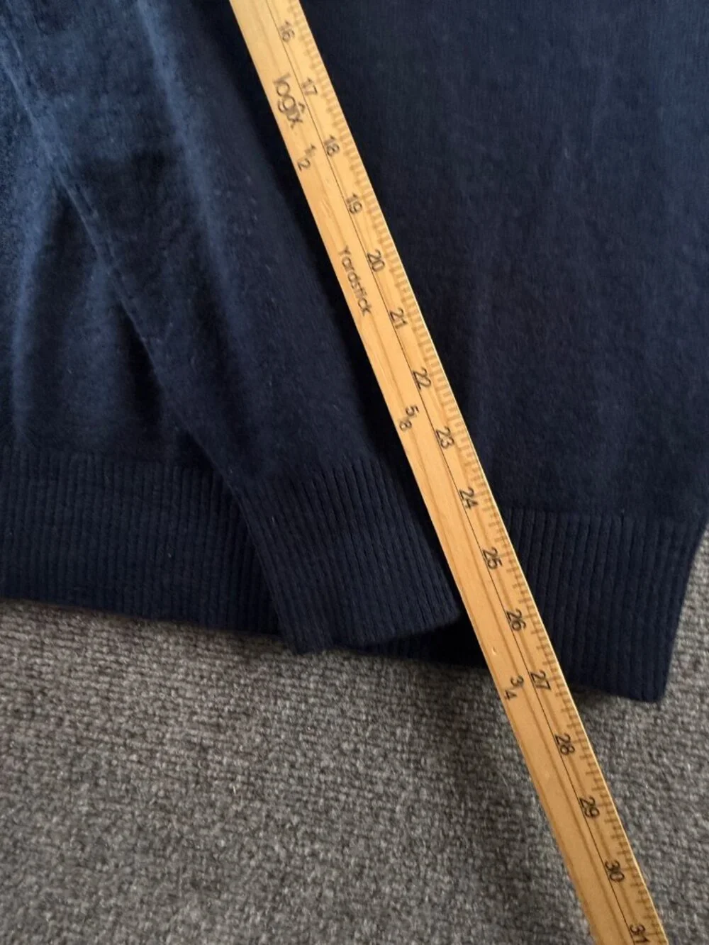 Daniel Cremieux Luxury Cashmere V Neck Knit Navy Blue Pullover Sweater Soft Med